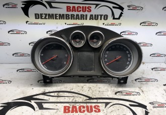 Ceasuri bord 13327313 AATF Opel Insigna 2.0CDTI