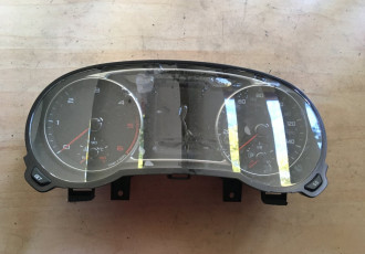 Ceasuri bord Audi A1 2014 8x0920980n