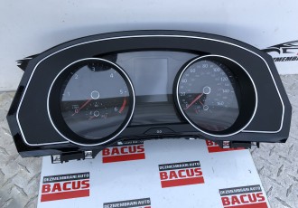 Ceasuri Bord UK Volkswagen Passat B8 2.0 TDI An 2015 Cod 3G0920941A