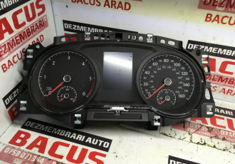 Ceasuri bord VW Golf 7 cod: 5G0920960A