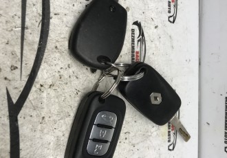 Cheie cu lamela si telecomanda Renault Fluence  buc-100 ron