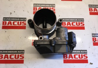 Clapeta acceleratie Audi A4 B8 cod: 03l128063e