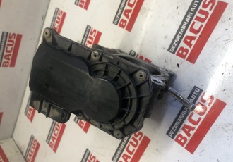Clapeta acceleratie codul 35100-2B300 pentru Hyundai Tucson