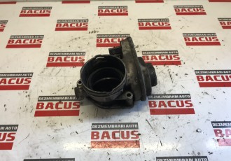 Clapeta Acceleratie Vw Touran 1.9 Tdi 2006 BXE Cod 038128063G