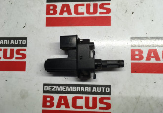 Comutator ambreiaj Ford Focus 2 cod: 4m5t 7c534 aa