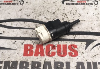Comutator lumini frana Renault Captur cod: 253206170r