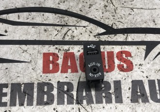 Conector auxiliar USB Bmw 3 Touring (F31) [Fabr 2012-2017] 9229246-03