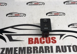 Conector auxiliar USB Nissan Qashqai (2) [Fabr 2013-2017] 795405004