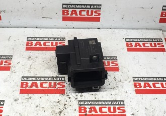 Contact Audi A4 B8 cod: 8k0909131d