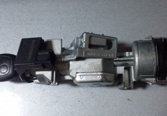 Contact auto Ford Focus 3M51-3F880-AD