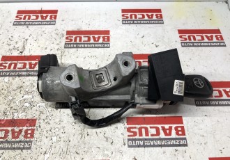  Contact Cu Cheie Toyota Avensis T25 2004 - 2008 Cod : 45020-05-04 / 450200504 