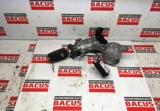 Contact Opel Corsa E cod: 4121694