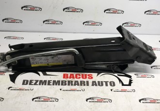 Cric Volkswagen Tiguan 5N 2007 - 2015 Cod 5N0011031 