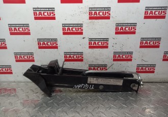 Cric Volkswagen Tiguan 5N 2007 - 2015 Cod 5N0011031