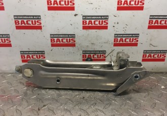 Cric Volkswagen VW Golf 4 [1997 - 2006] cod- 8L0011031A