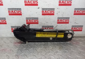 Cric Volkswagen VW Passat B6 [2005 - 2010] 3C0011031B 