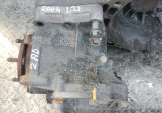 Cutie transfer fata toyota rav 4 2.2 d-4d automata 4X4 w82 1y174