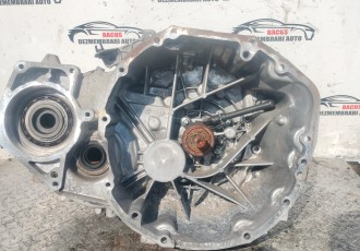 Cutie viteze manuală cu 6 trepte Nissan Qashqai j10 an-2010  cod- 3UB5B