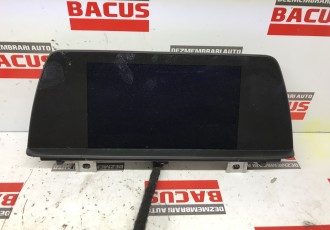 Display Media / Navigatie / Radio Bmw F30 / F31 Cod: 9292247 02