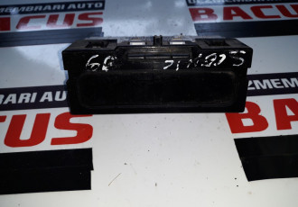 Display radio,ceas ,temperatura Renault P8200028364 A