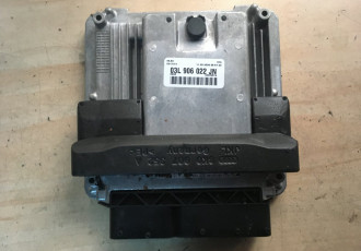 ECU Calculator motor Audi A4 2.0TDI 0281015318 EDC17CP14 CAGA 03l906022jn