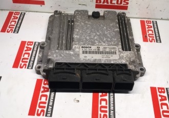  Ecu Calculator Motor Dacia Logan 2 / Sandero 2 1.5 DCi 2014 Cod 0281030439 - 237102213R