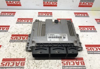 ECU / Calculator Motor Renault Captur 1.5 Dci Cod 0281035806  -  237100959S 