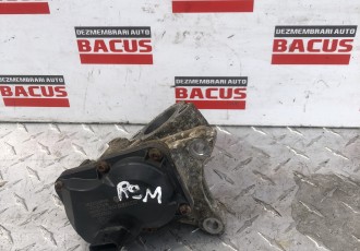 EGR Renault Trafic 3 1.6 DCI cod motor R9M an 2016 cod 147100789R / 8201068965
