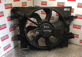 Electroventilator 1.5 dci K9K858 214811626R Dacia Duster [facelift] [2013 - 2017] 1.5 dci K9K858