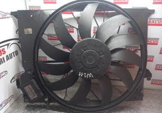  Electroventilator răcire radiator Mercedes-Benz E W211 cod- A2115001493