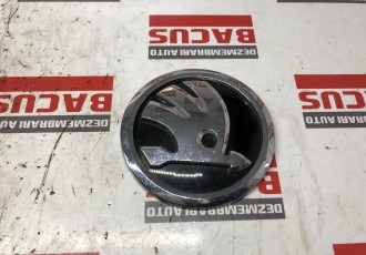 Emblema Haion Spate Originala Skoda Superb 3 Cod 3V0853621