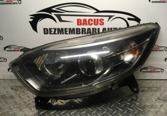 Far Dreapta Cu Lupa UK Renault Captur 2014 Cod 260100961R