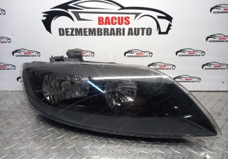 Far dreapta fata AUDI Q7 4LB 2006 - 2016
