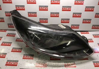 Far Dreapta Ford Focus 3 Cod: BM51-13W029-DK