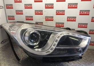 Far dreapta halogen cu LED 92102-3ZXXX (Facelift) Hyundai i40 I CW (VF) 2011-2019 cu defect 