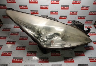 Far dreapta Peugeot 5008 an 2009-2013 [UK]  9685472680 