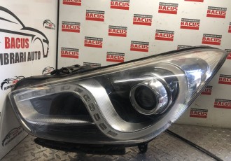 Far stanga cu lupă și halogen Hyundai i40 2010-2015 cod- 92101 3z095
