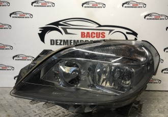 Far stanga  Mercedes B Class W246 An 2012 Cod : 030127120500