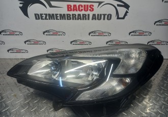 Far stanga Opel Corsa E cod-1EF 011 830-01 / 391 08 222 LH cu defect
