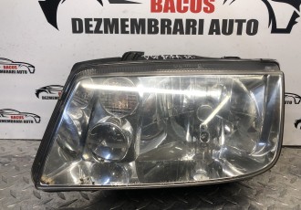 Far stanga VW Bora 2000 Limuzina 1.9 TDI
