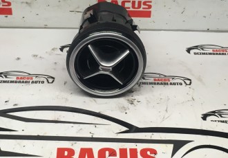 Grila aer bord avand codul A2468304100 pentru MERCEDES BENZ B-CLASS W246 2016