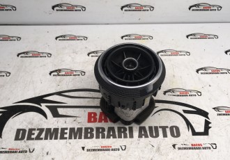 Grila aer bord avand coul original pentru Audi A3 8V cod- 8V0820901 