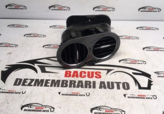 Grila Aer Bord Dreapta VW Tiguan / Golf 5 Plus Cod: 5M0819759