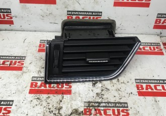 Grila aer bord stanga, cod 5E0819701, Skoda Octavia 3