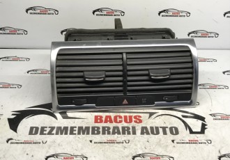 Grila aer centrala bord Audi Q7 an- 2008 an 4L0820951P