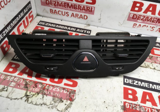 Grila aerisire Opel Corsa E cod: 13384933