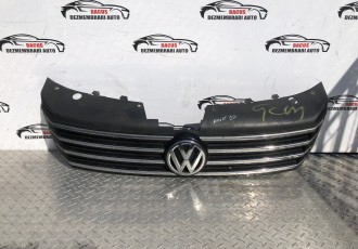 Grila bara fata centrala cu sigla, Vw Passat cod 3AA853651