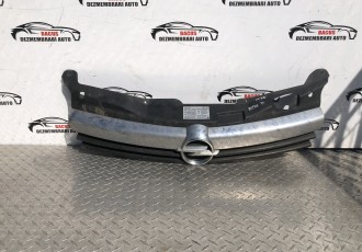 Grila bara fata centrala Opel Astra H [2004 - 2007] wagon 1.7 CDTI MT (101 hp)
