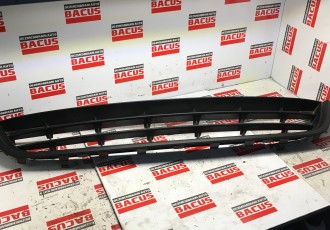 Grila bara fata centrala VW Passat CC: 3C8853677 [Fabr 2009-2015]