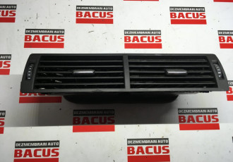 Grila bord aer Audi A4 B7 cod: 8e0820951h